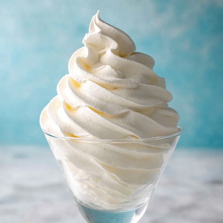 Stabilised Whipped Cream with Mascarpone and Gelatine Recipe